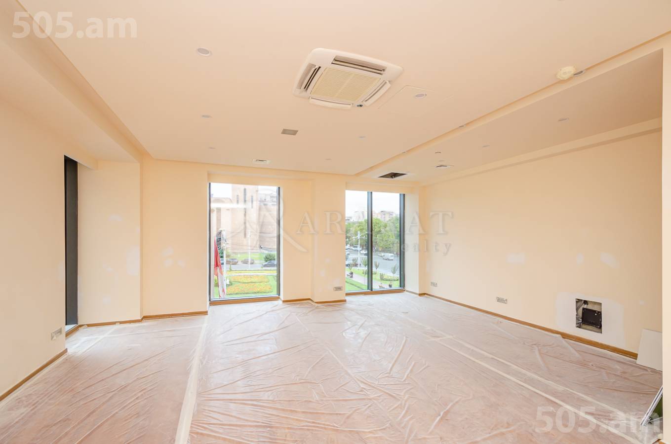 Снять коммерческoе помещение Г.Лусаворич ул, Центр Ереван, 153218