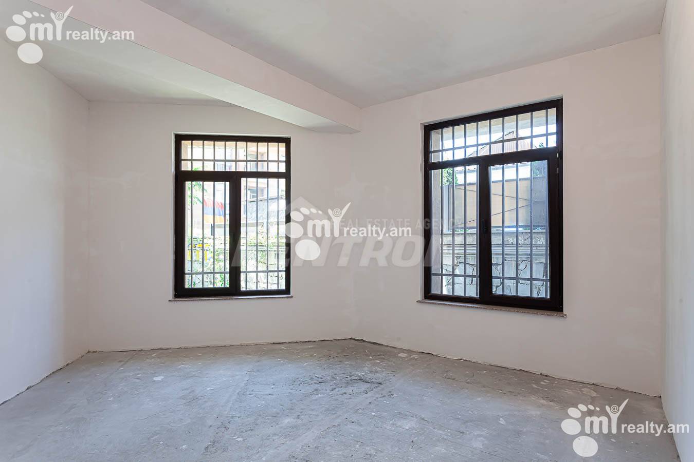3 bedroom apartment for sale Antarayin, G. Gasparyan street, Center Yerevan, 154766