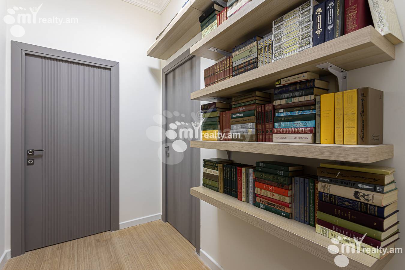 Снять 2 комнатную квартиру Аргишти ул, Центр Ереван, 156810