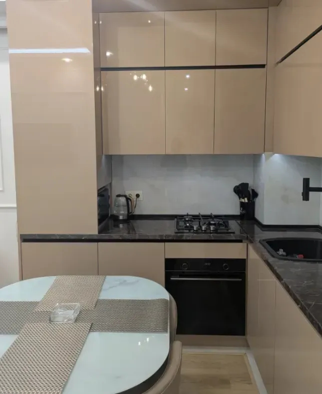 2 bedroom apartment for rent خیابان گِریبودوف, عربگیر ایروان, 161953
