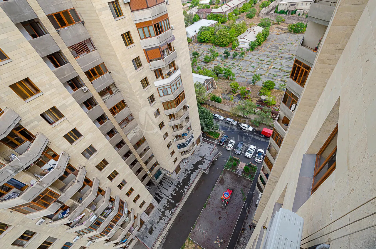 3 bedroom apartment for sale Argishti St, Center Yerevan, 157866