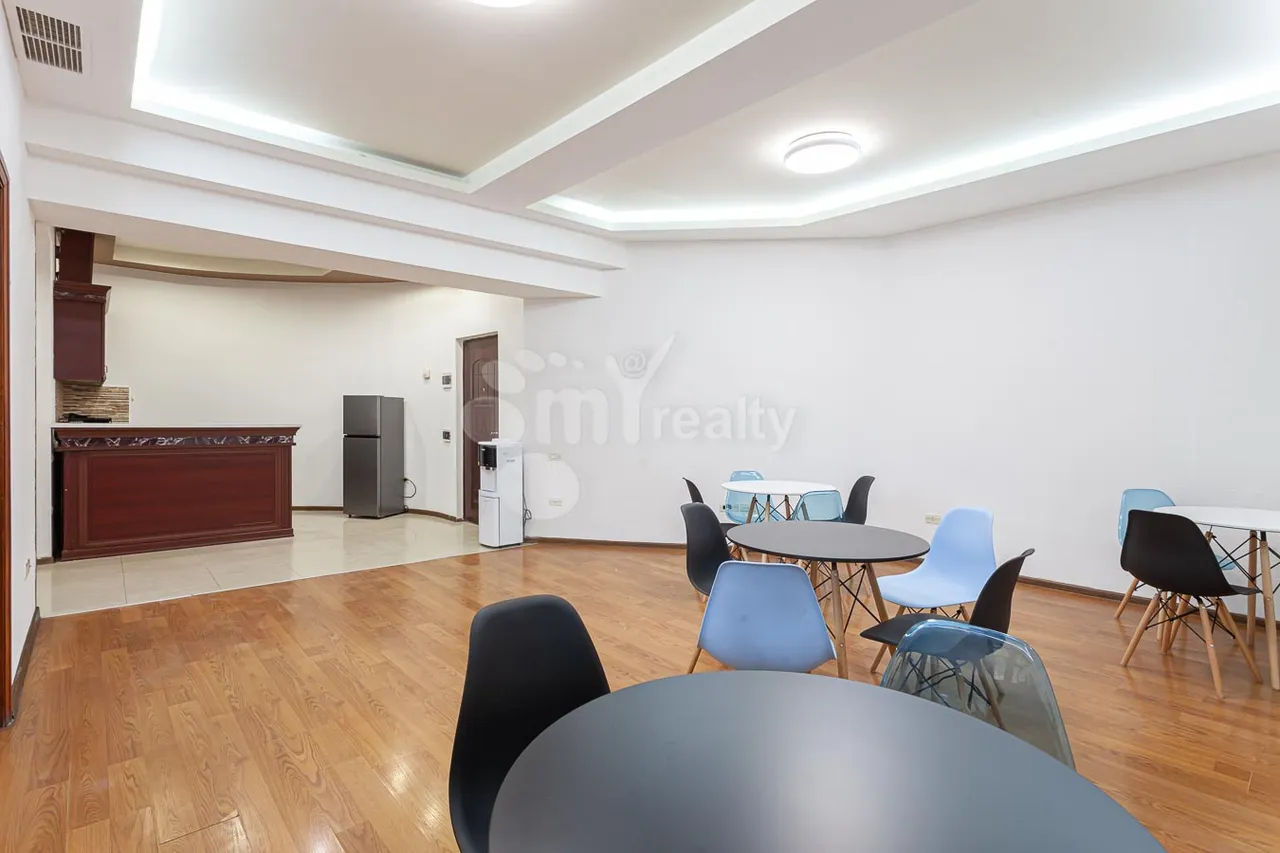 3 bedroom apartment for sale Abovyan St, Center Yerevan, 157552