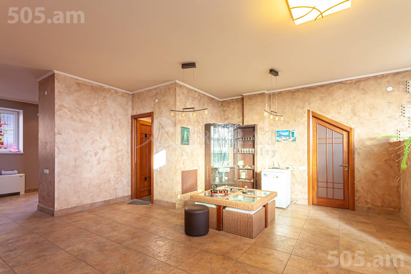 5 bedroom apartment for sale Amiryan St, Center Yerevan, 150344