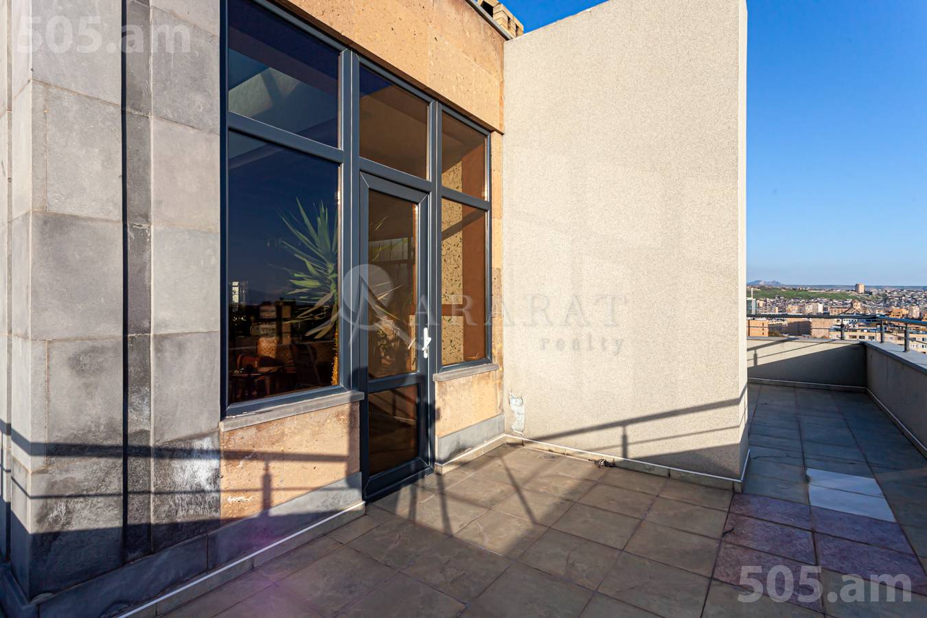 5 bedroom apartment for sale Amiryan St, Center Yerevan, 150344