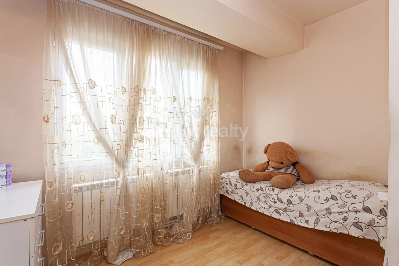 2 bedroom apartment for sale Vratsyan St, Center Yerevan, 161741