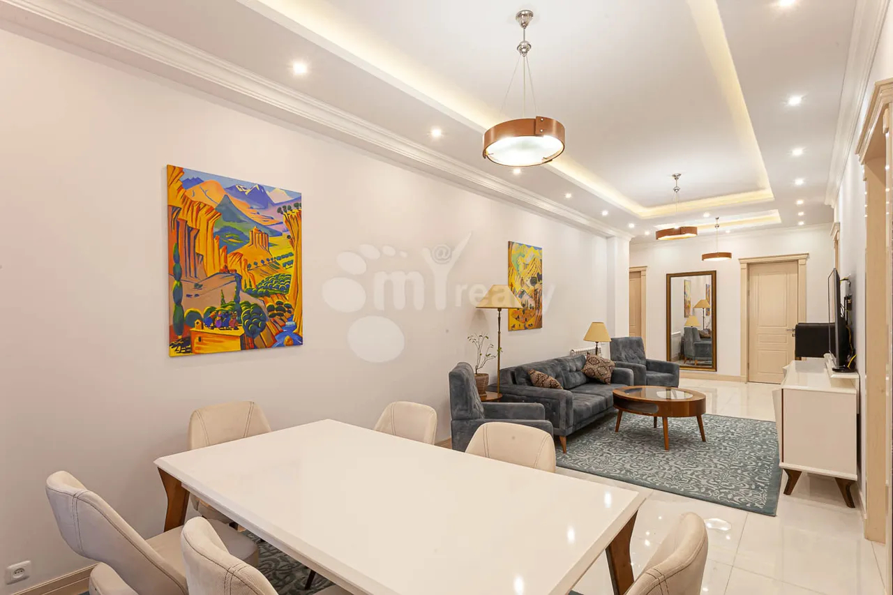 3 սենյականոց բնակարան  Ամիրյան փող, Կենտրոն Երևան, 159133