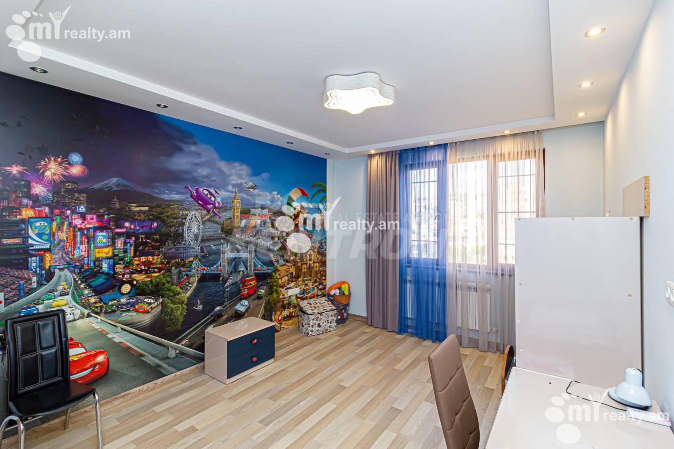 3 սենյականոց բնակարան  Ե. Քոչար փող, Կենտրոն Երևան, 152482