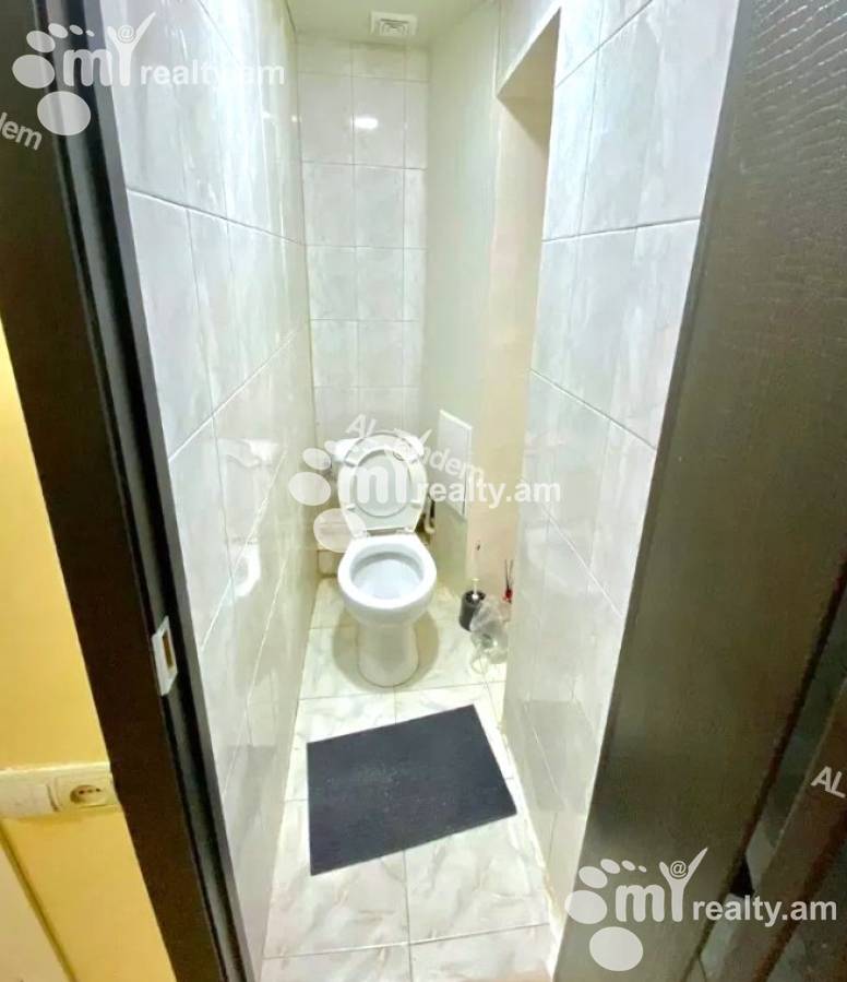 Купить 3 комнатную квартиру Аршакуняц пр, Центр Ереван, 142988