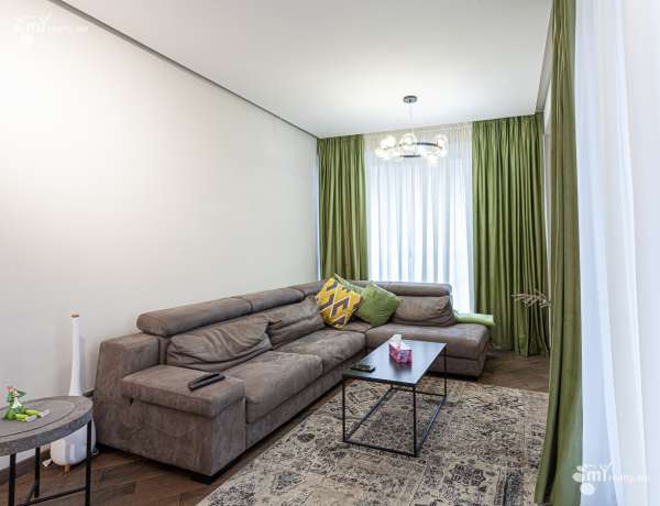 3-senyakanoc-bnakaran-vacharq-Yerevan-Arabkir