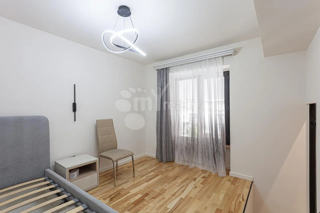4 bedroom apartment for sale Nalbandyan St, Center Yerevan, 157674