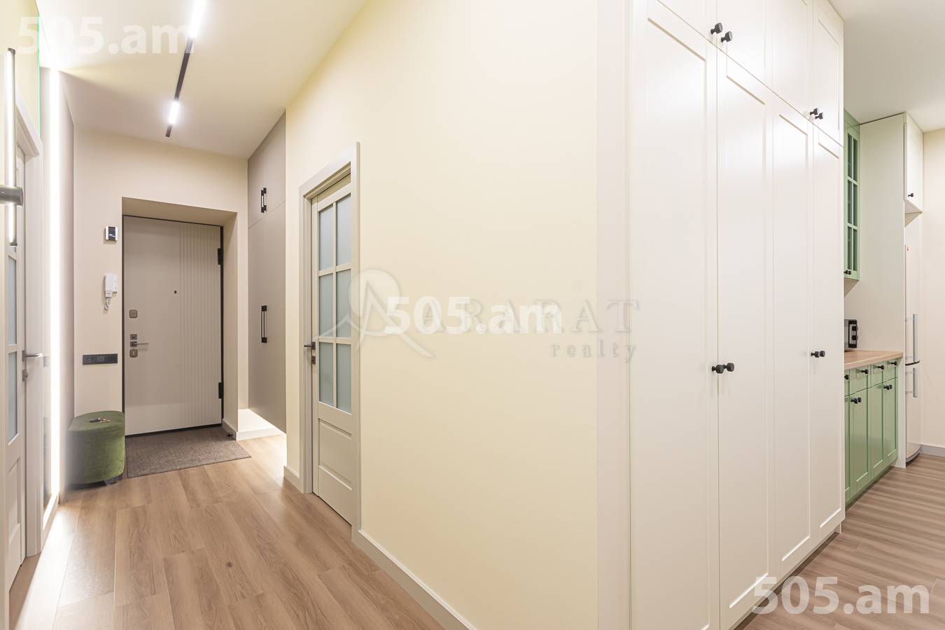 3 bedroom apartment for rent Tamanyan St, Center Yerevan, 156990