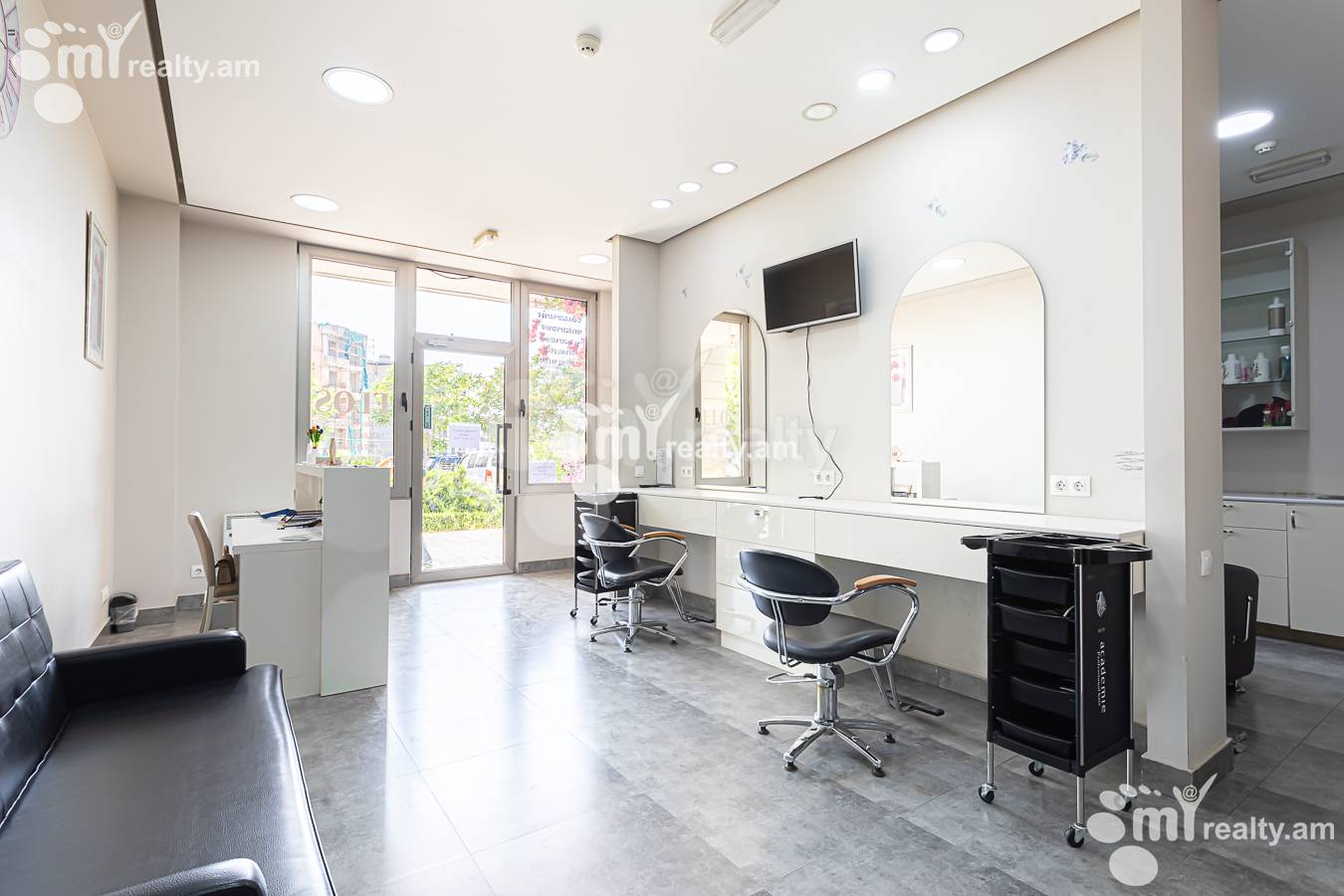 Commercial for rent خیابان آنتارایین, مرکز شهر ایروان, 156599