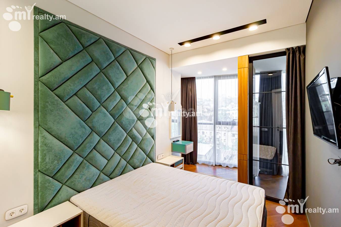 3 bedroom apartment for sale Nalbandyan St, Center Yerevan, 151872