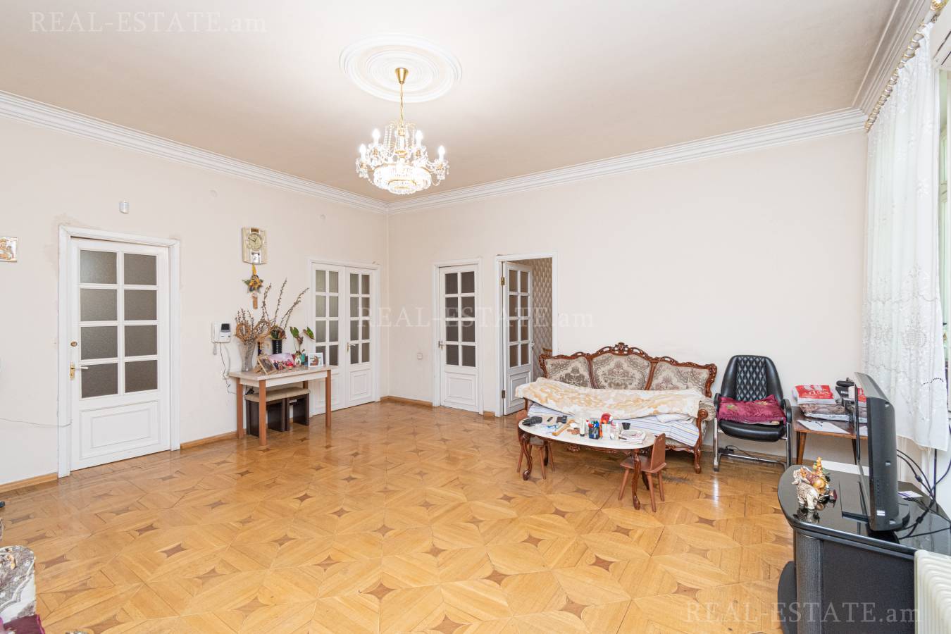 House for sale خیابان اِرزنکیان, عربگیر ایروان, 131697