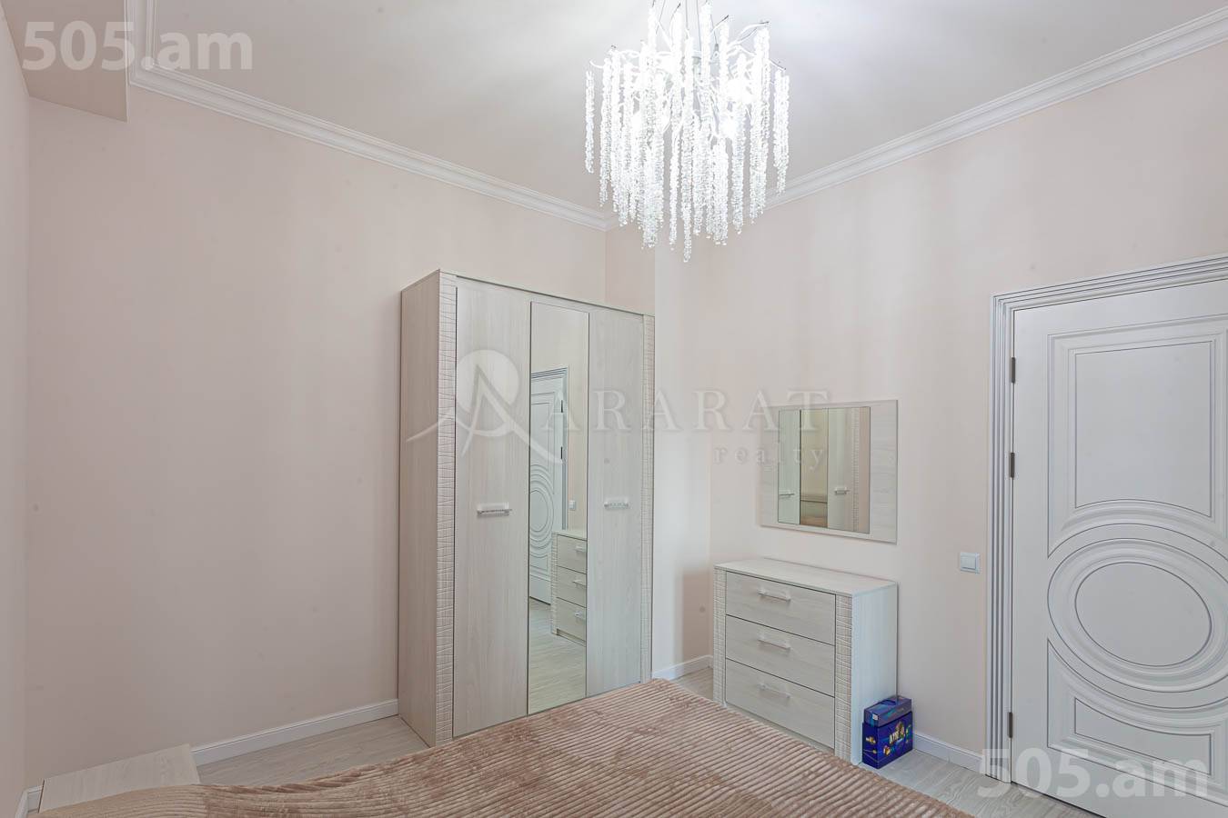 2 սենյականոց բնակարան վարձով Արշակունյաց պող, Կենտրոն Երևան, 154142