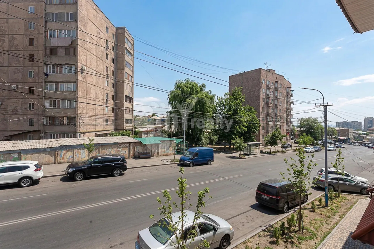 Կոմերցիոն տարածք  Կ. Ուլնեցու փող., Քանաքեռ-Զեյթուն Երևան, 159202