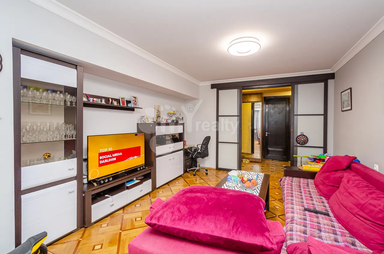 3 bedroom apartment for sale خیابان پوشکین, مرکز شهر ایروان, 159755