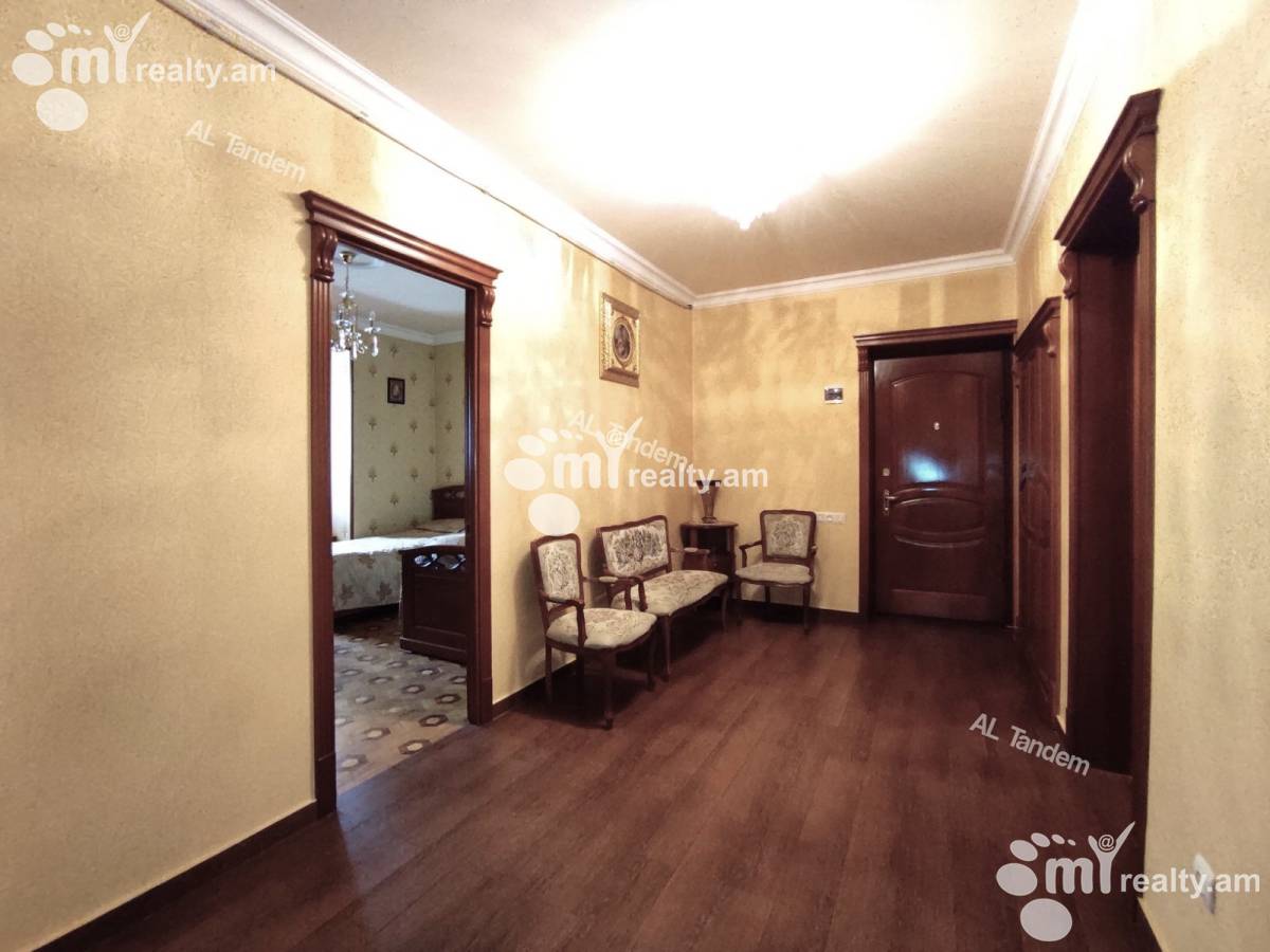 Купить 3 комнатную квартиру Азатутян пр, Арабкир Ереван, 126071