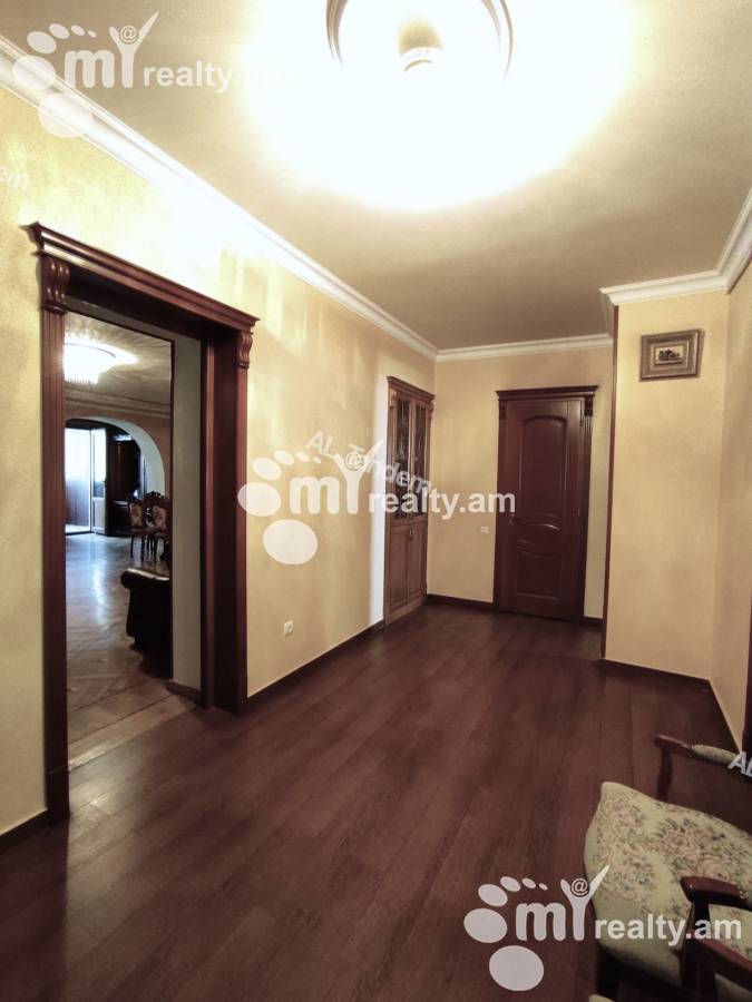 Купить 3 комнатную квартиру Азатутян пр, Арабкир Ереван, 126071