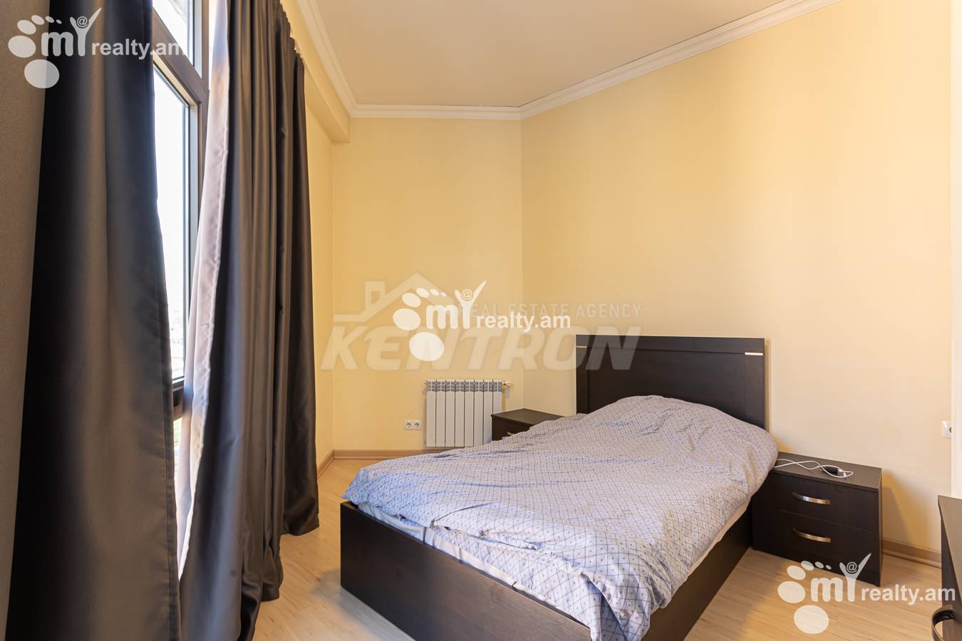 4 bedroom apartment for sale خیابان آنتارایین, مرکز شهر ایروان, 156932