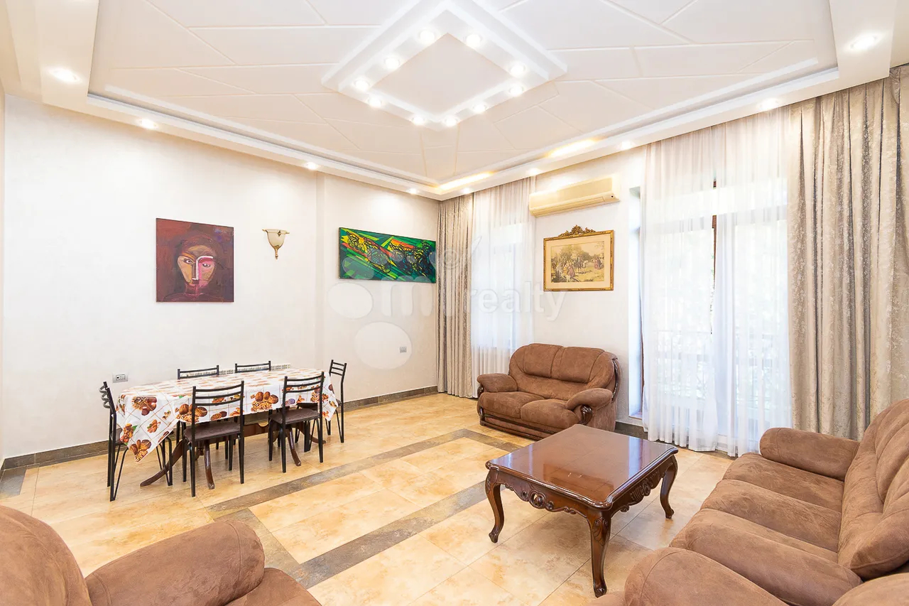 5 bedroom apartment for rent Nalbandyan St, Center Yerevan, 161916