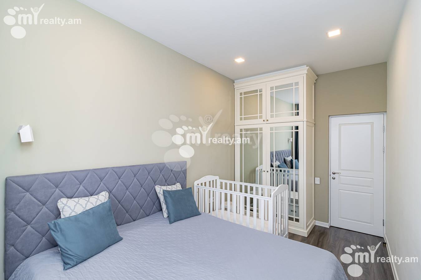 3 bedroom apartment for sale خیابان گیورجیان, نور نورک ایروان, 145403