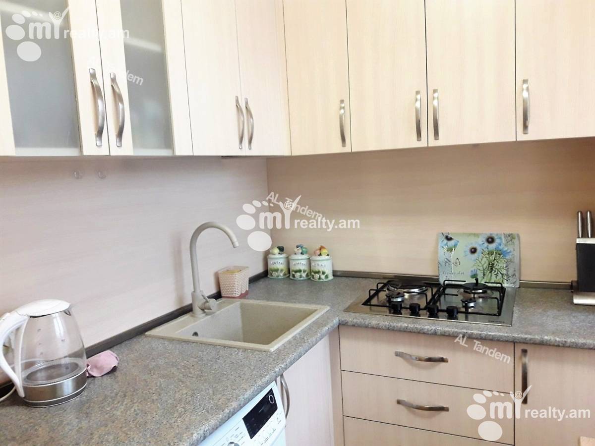 Снять 1 комнатную квартиру Каджазнуни ул, Центр Ереван, 133041