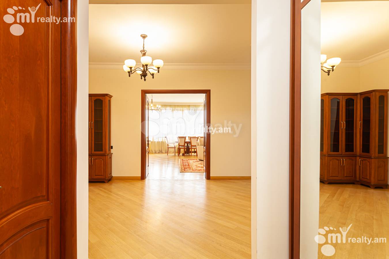 4 bedroom apartment for rent Teryan St, Center Yerevan, 156948