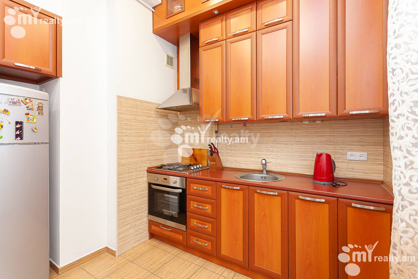 3 սենյականոց բնակարան  Պուշկինի փող, Կենտրոն Երևան, 152447