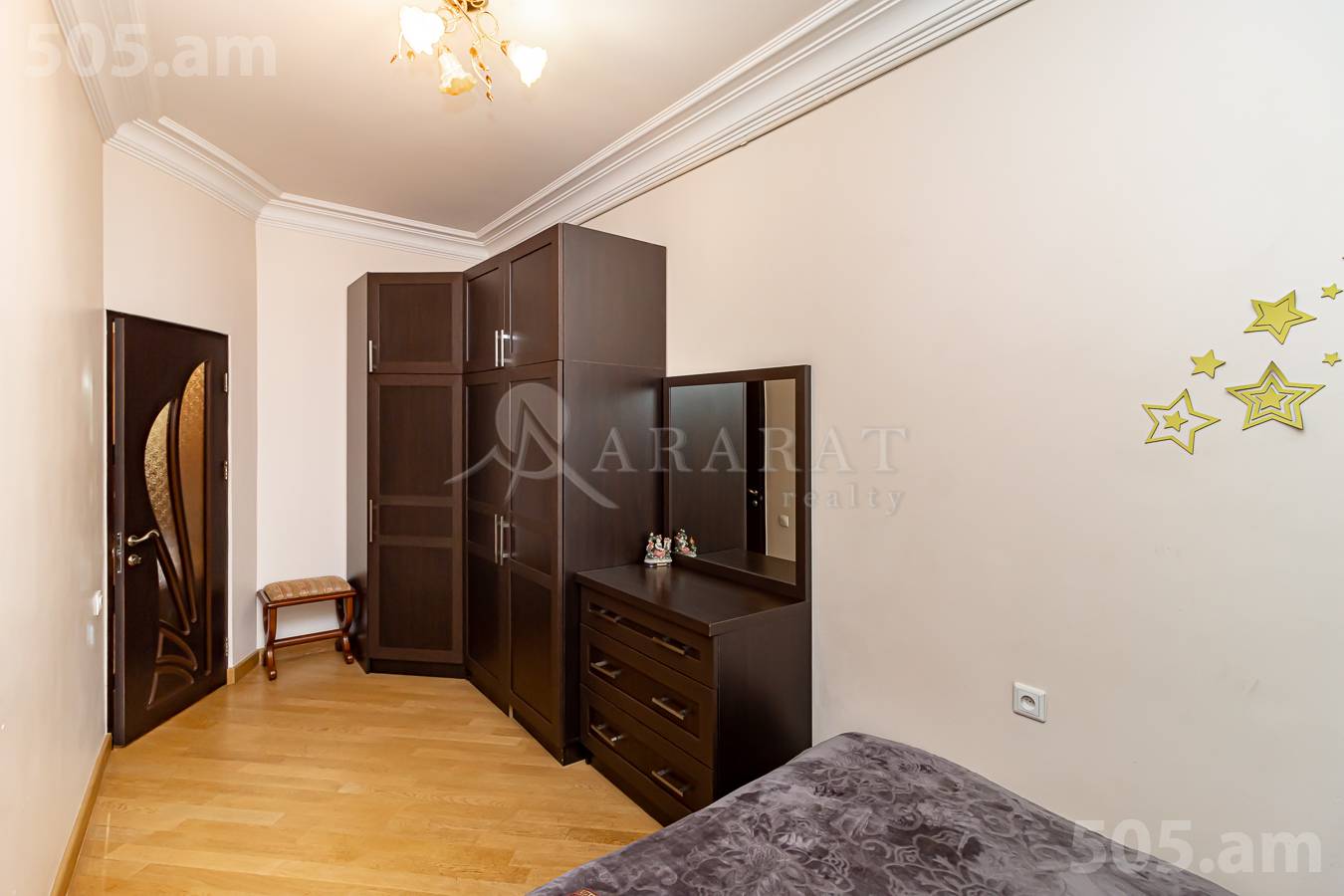 6 սենյականոց բնակարան  Տերյան փող, Կենտրոն Երևան, 152134