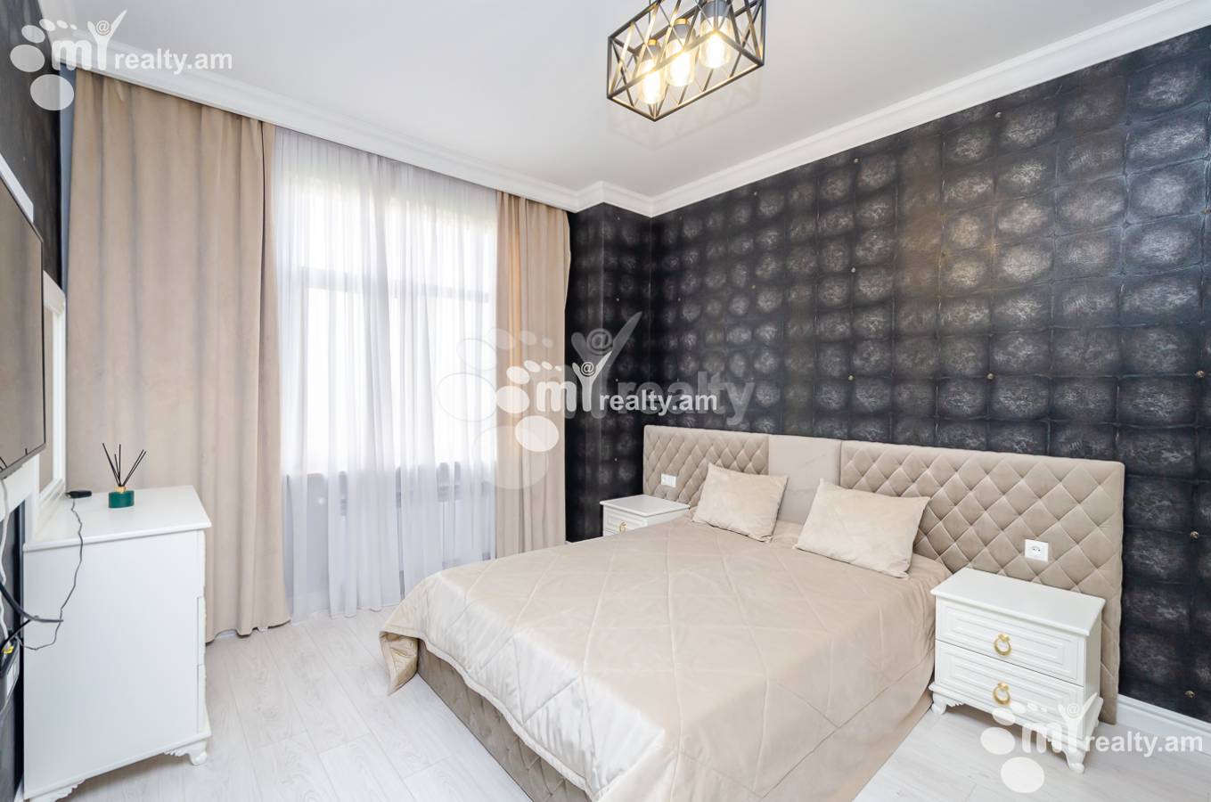 4 սենյականոց բնակարան  Վ.Փափազյան փող, Արաբկիր Երևան, 151948