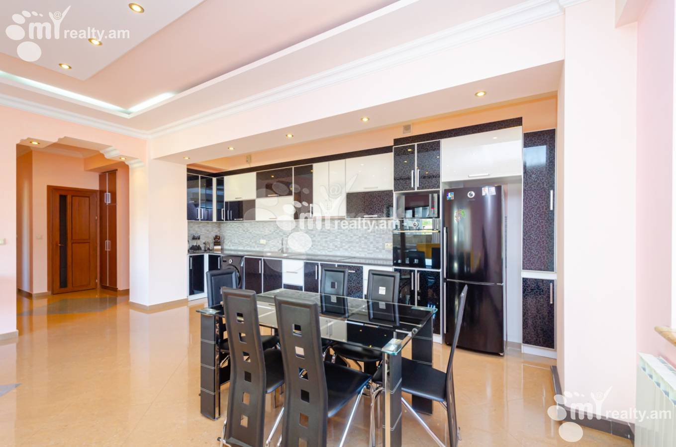 3 bedroom apartment for rent Riga St, Arabkir Yerevan, 139559