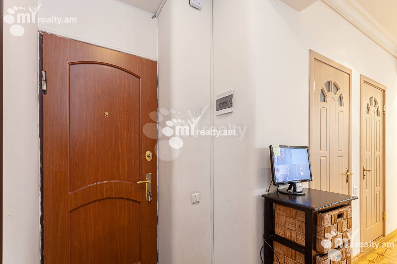 Купить 3 комнатную квартиру Пушкин ул, Центр Ереван, 145932