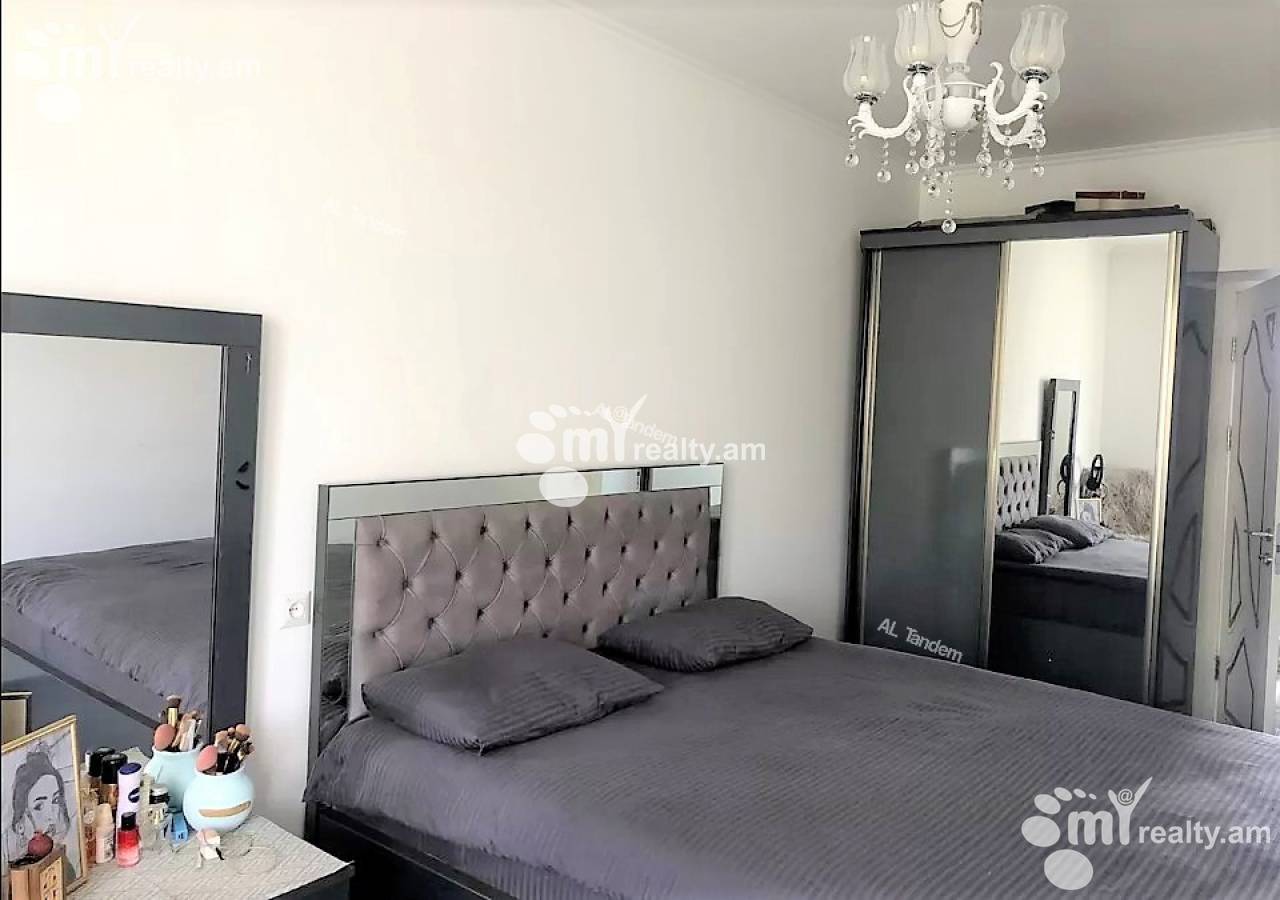 3 սենյականոց բնակարան  Գրիբոեդովի փող, Արաբկիր Երևան, 124865