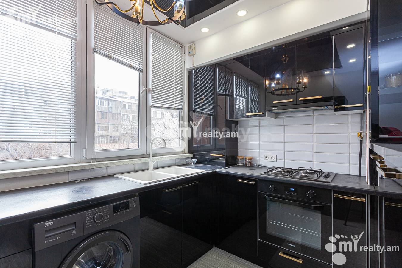 3 սենյականոց բնակարան վարձով Լալայանց փ, Կենտրոն Երևան, 154897