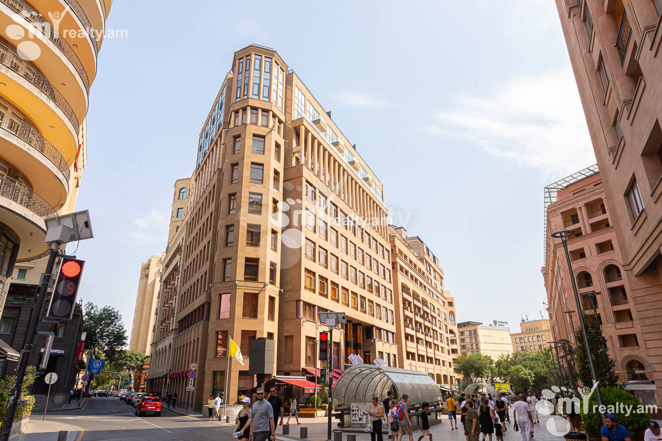 4 bedroom apartment for sale Northern(Hyusisayin)  Ave, Center Yerevan, 156120