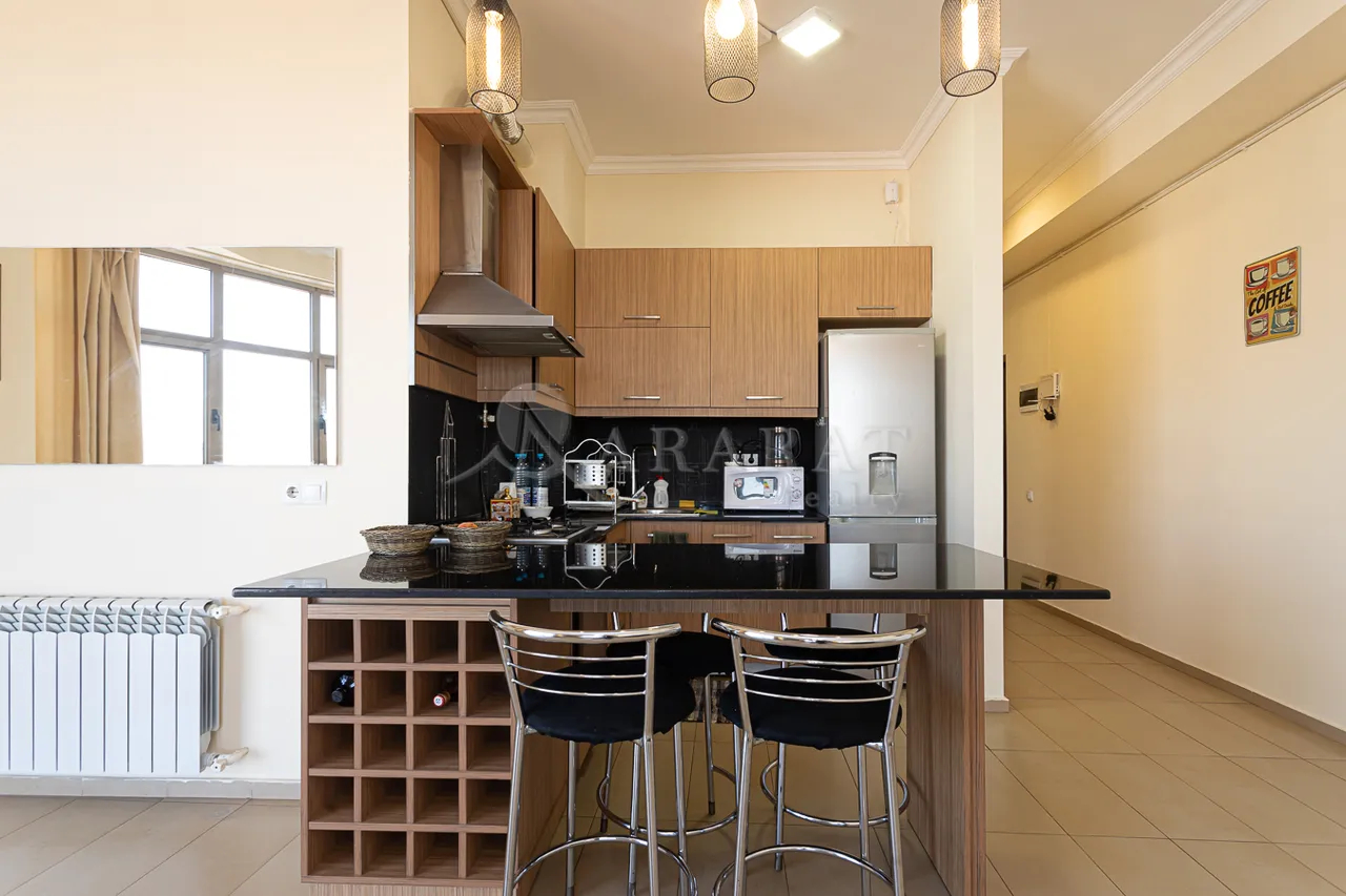 4 bedroom apartment for sale خیابان آنتارایین, مرکز شهر ایروان, 157845