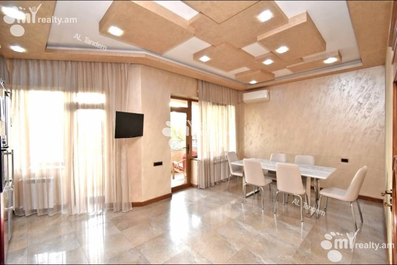 Снять 4 комнатную квартиру Арам ул, Центр Ереван, 142683