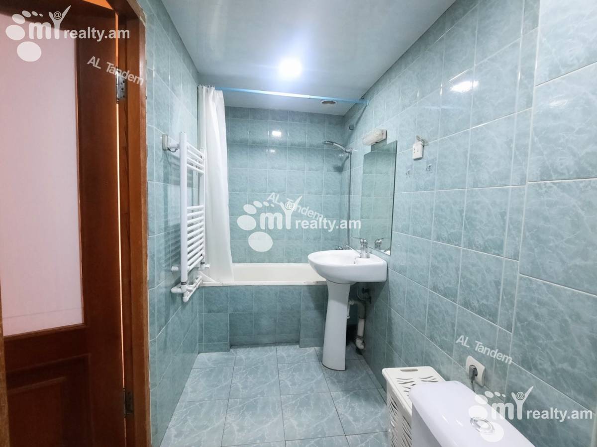 3 սենյականոց բնակարան  Սարյան փող, Կենտրոն Երևան, 142635