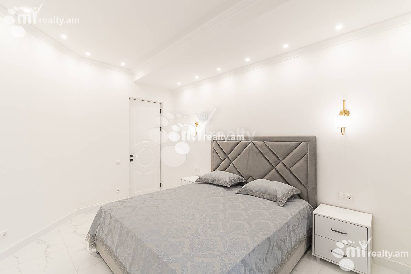 5 bedroom apartment for rent Sasna Тsrer St, Dawtaschen Yerevan, 156943