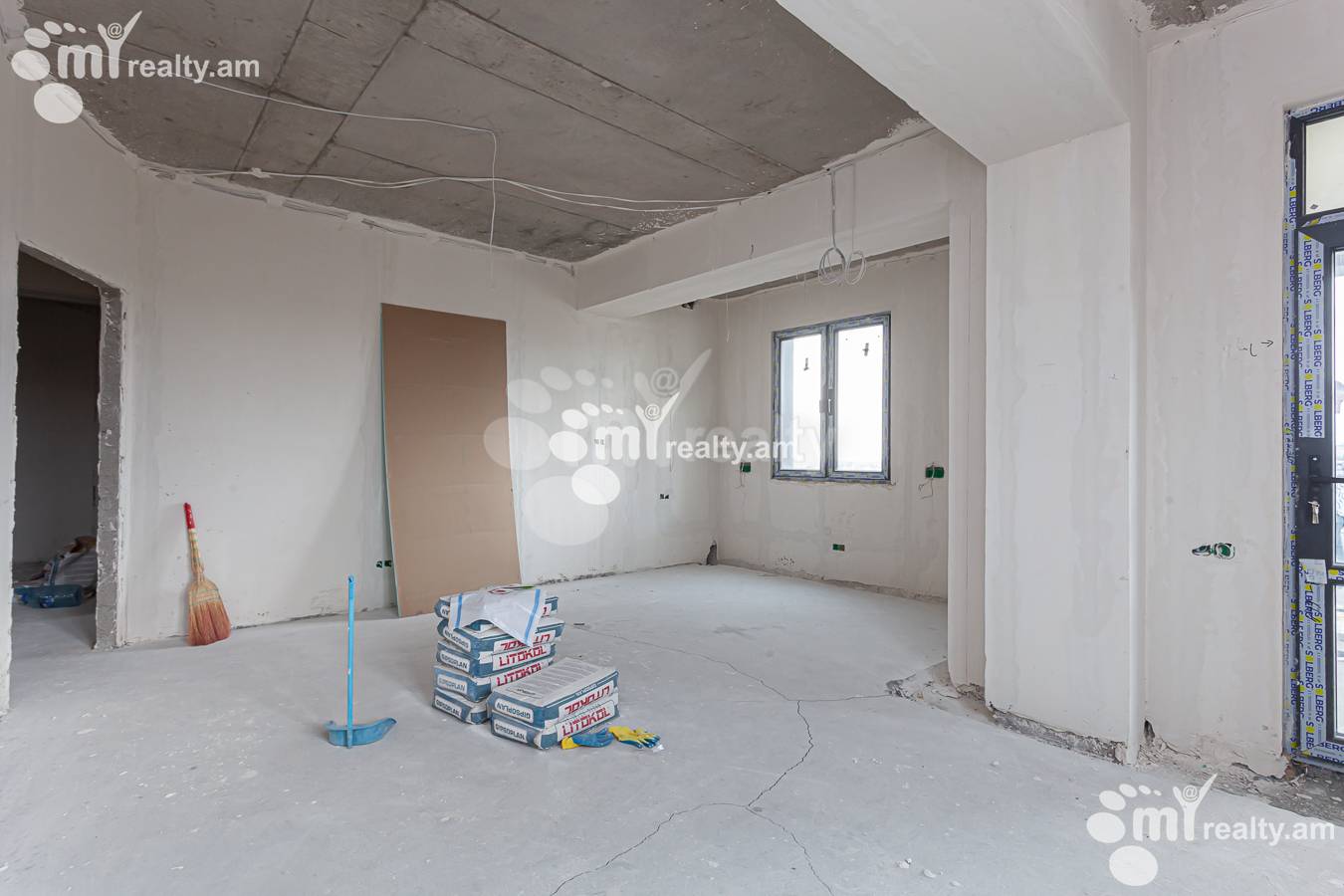 3 սենյականոց բնակարան  Հասրաթյան փ., Աջափնյակ Երևան, 155606