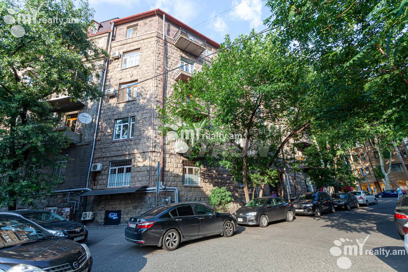 3 սենյականոց բնակարան վարձով Բայրոնի փող, Կենտրոն Երևան, 151656