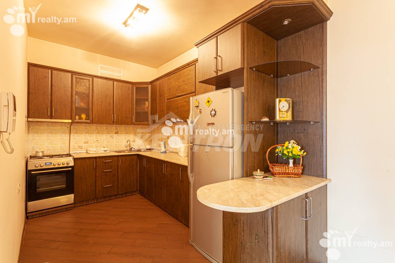 3 սենյականոց բնակարան վարձով Բայրոնի փող, Կենտրոն Երևան, 151656