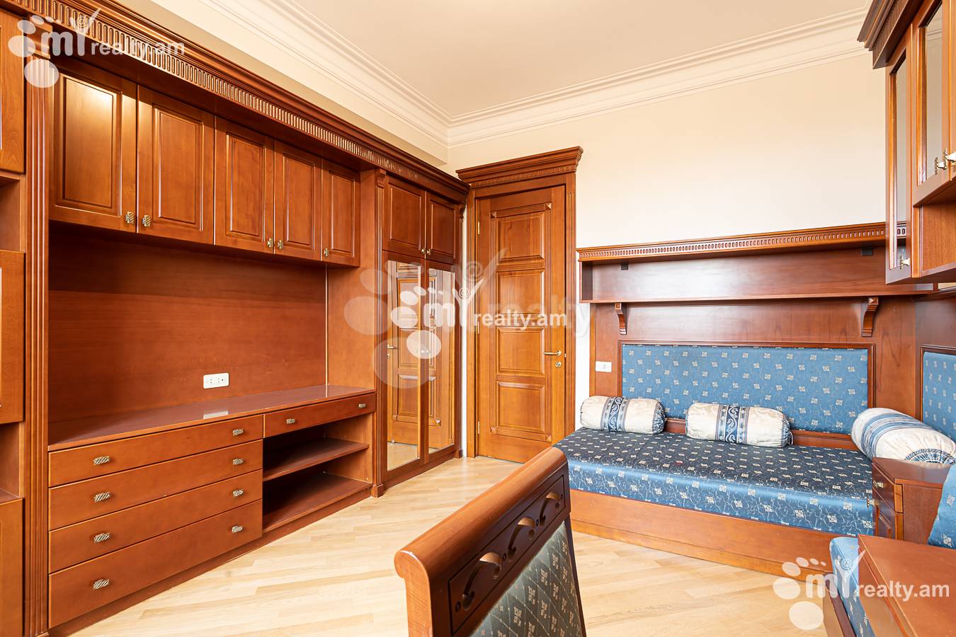 3 bedroom apartment for sale Vardanants St, Center Yerevan, 156903