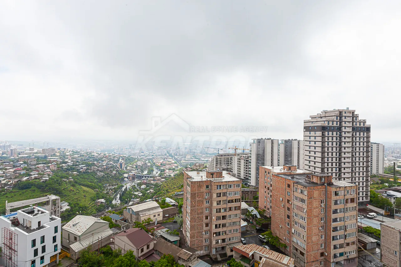 3 bedroom apartment for sale Gogol St, Kanaqer-Zeytun Yerevan, 157787