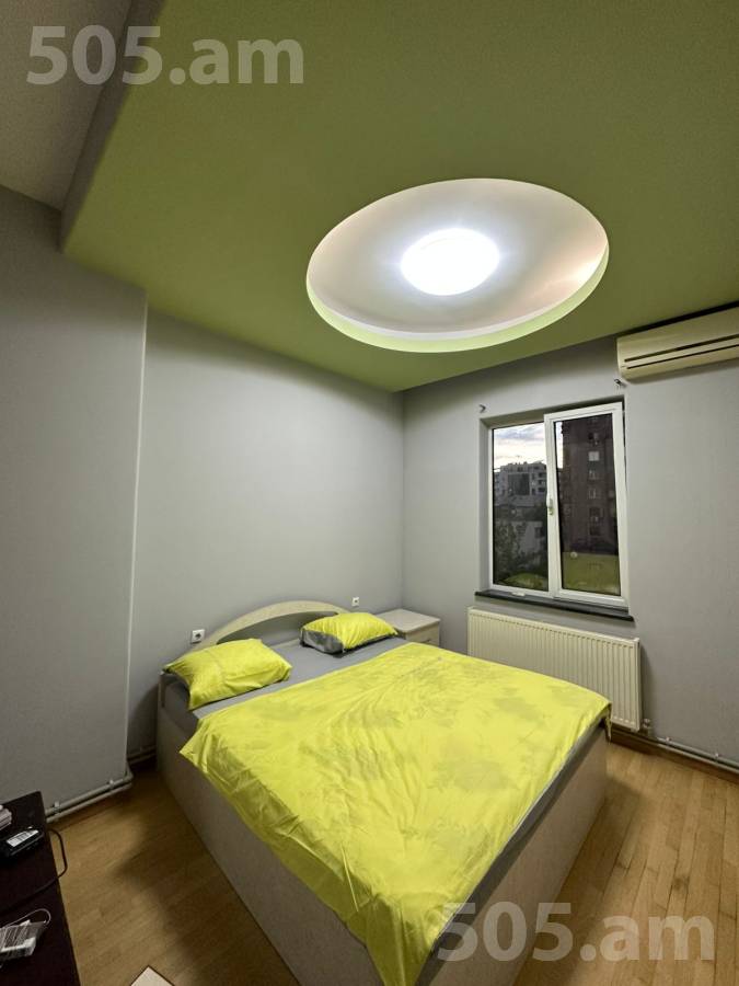 4 սենյականոց բնակարան  Հանրապետության փող, Կենտրոն Երևան, 154152