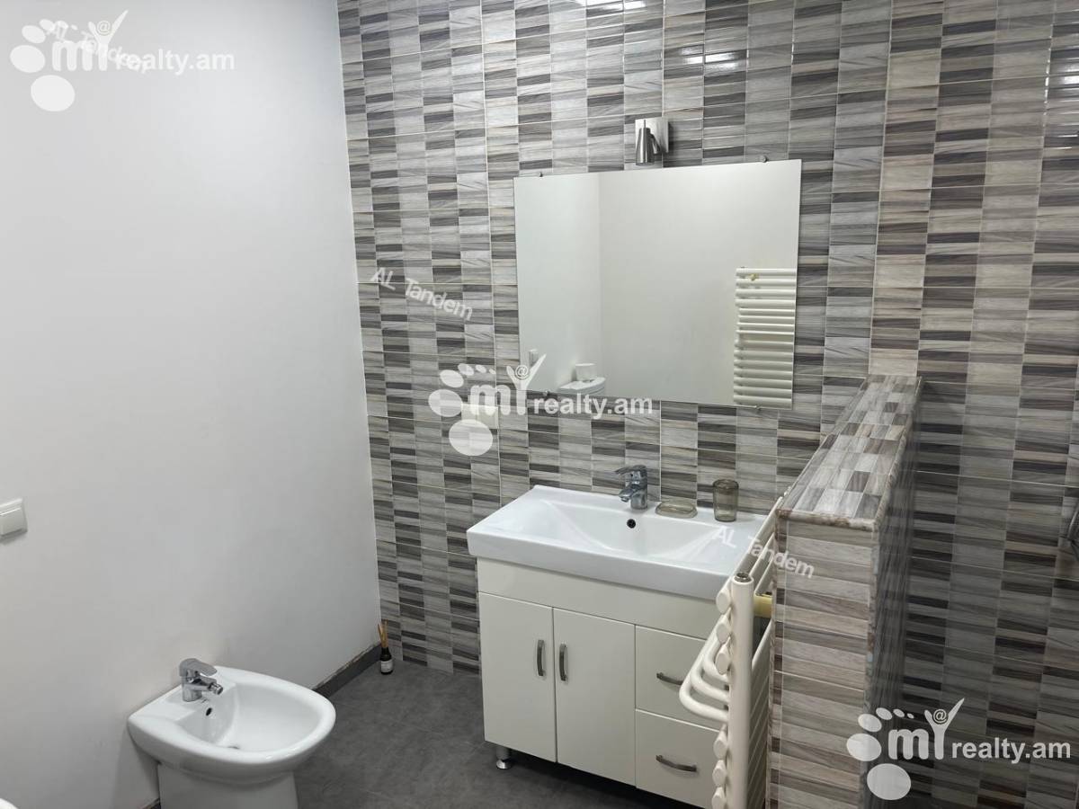4 bedroom apartment for sale Teryan St, Center Yerevan, 157155