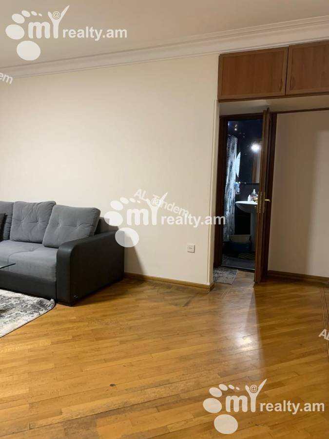 3 bedroom apartment for rent Isahakyan St, Center Yerevan, 156041