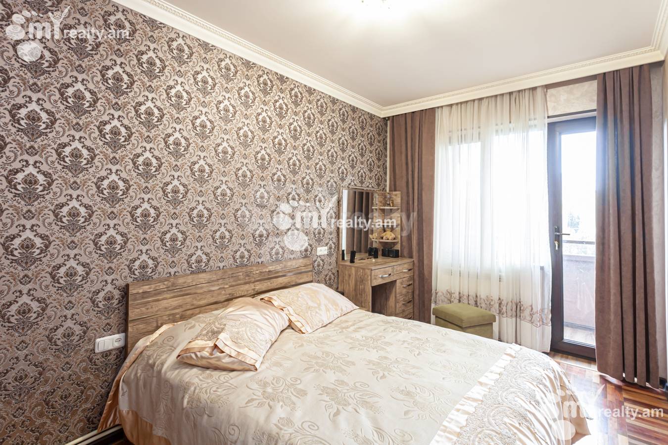 Купить 4 комнатную квартиру Давиташен 2 ой блок, Давташен Ереван, 152413