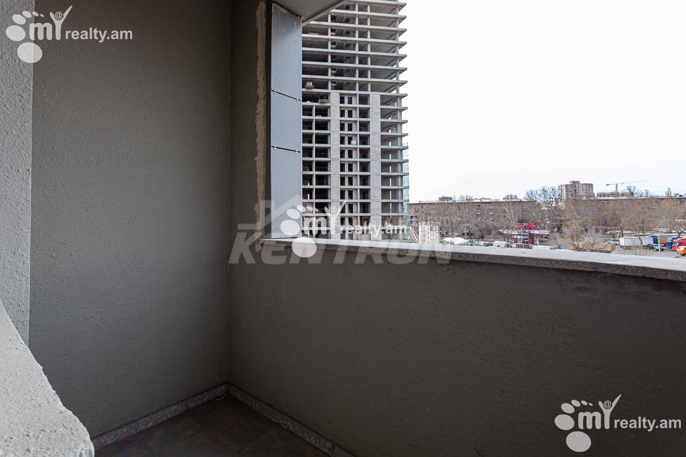 Купить 4 комнатную квартиру М․ Мелконян ул, Центр Ереван, 155072